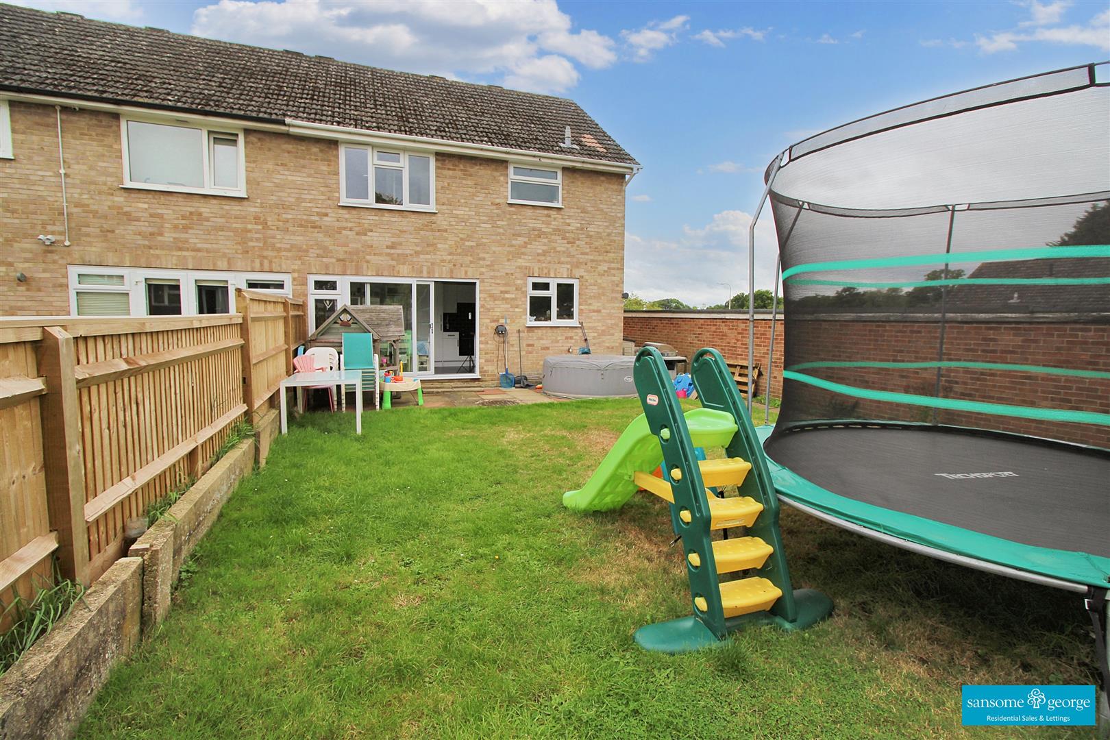Robin Way, Tilehurst, Reading